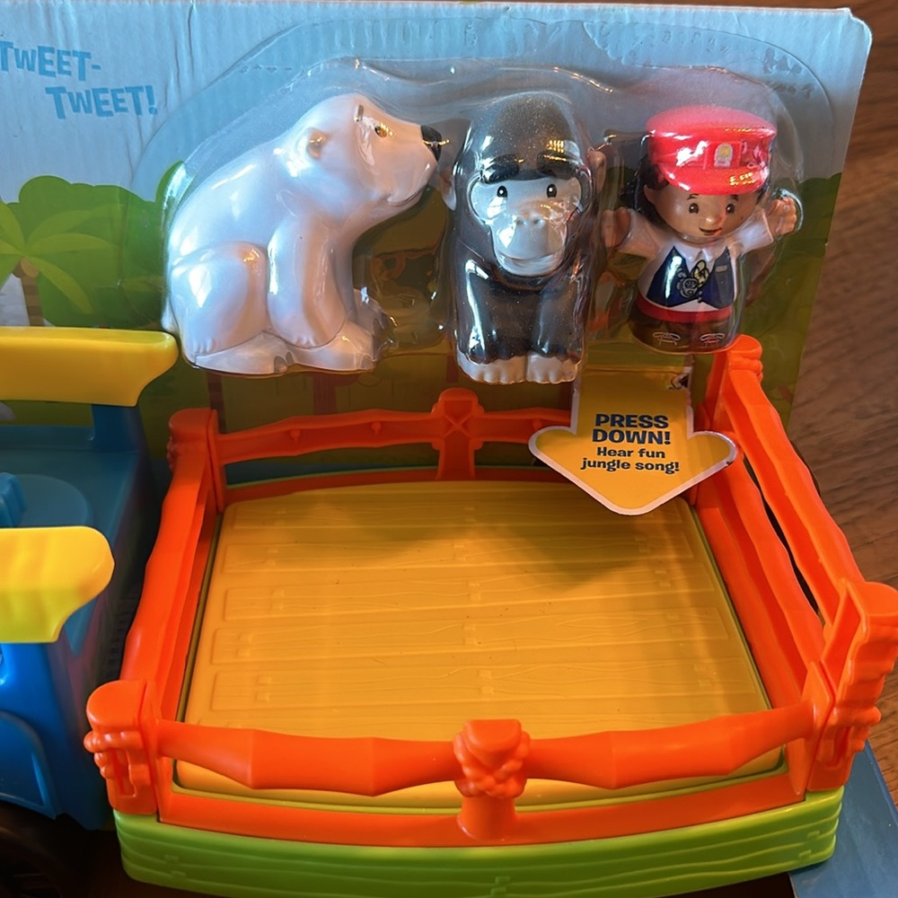 Little people choo choo zoo train - Picture 2 of 4